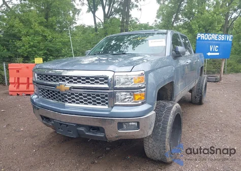 2015 Chevrolet Silverado 1500 1Lt из США, поврежденный, VIN 3GCUKREC2FG415120